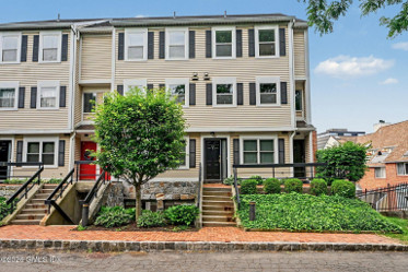 21 Highland Road Stamford CT - Anderson Associates Greenwich Realtors
